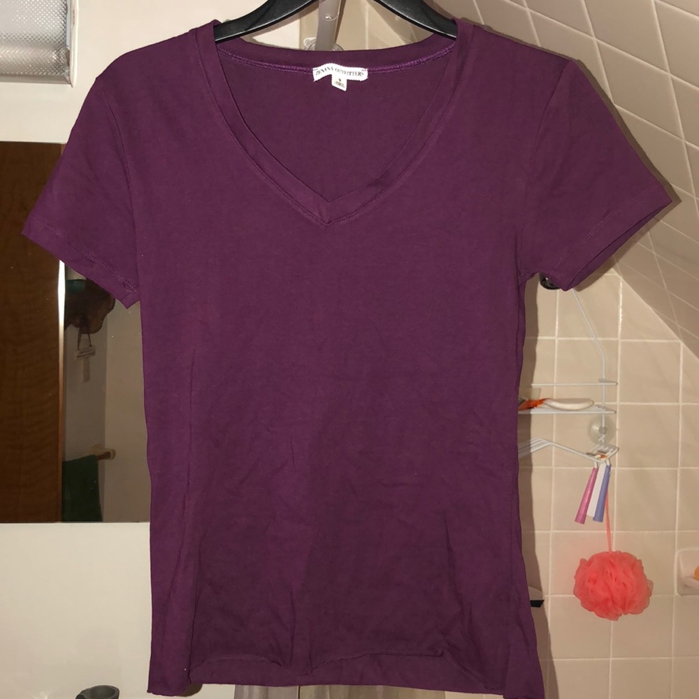 Short sleeve V neck top